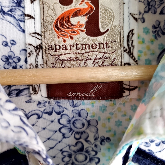 Floral Button Down Shirt - Multicolor - Picture 2 of 5